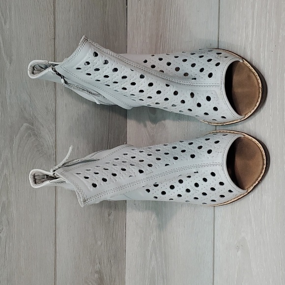 Toms Women Majorka Ankle Leather Peep Open Toe Heels boots shoes sz 8.5 - Picture 3 of 14